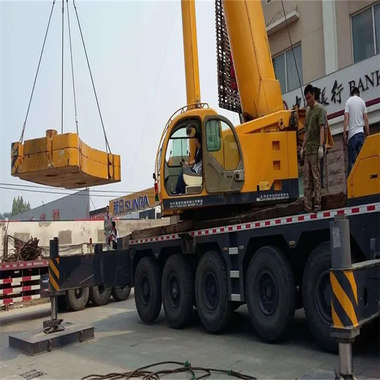 桐柏当地吊车出租|机器吊装|75吨|工厂搬迁服务